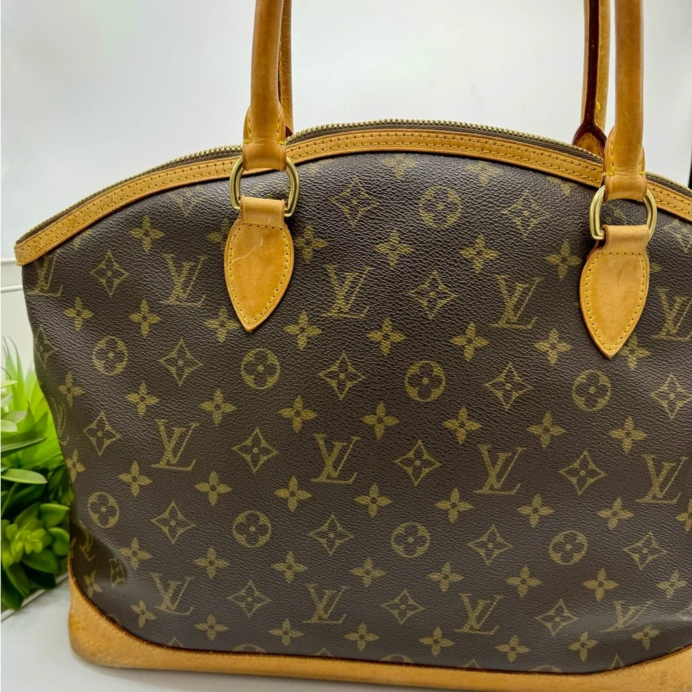 AUTHENTIC LOUIS VUITTON MONOGRAM - Picture 6 of 16